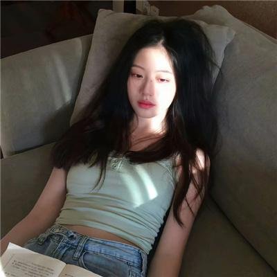 夏天19岁的肖像